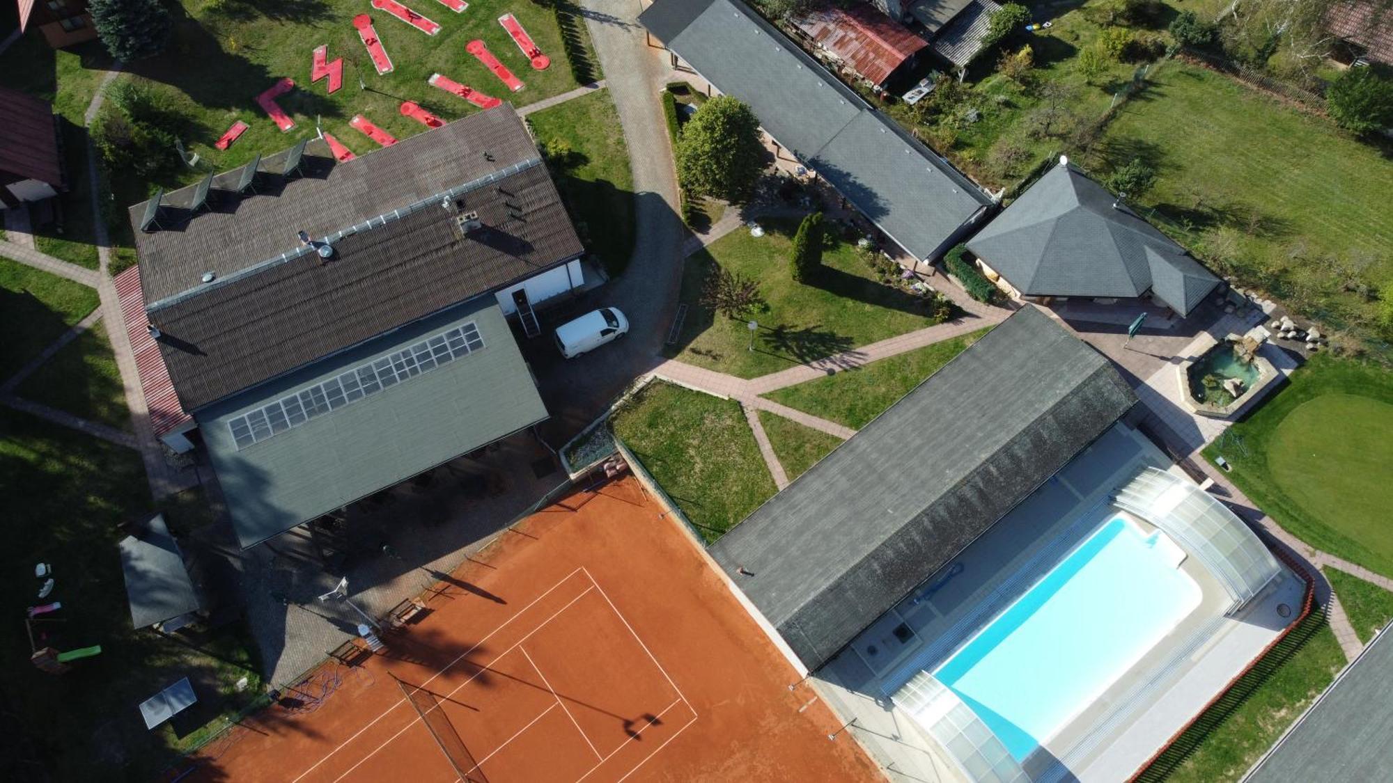 Raj Sportovni A Rekreacni Resort Branzez Kněžmost Exterior foto