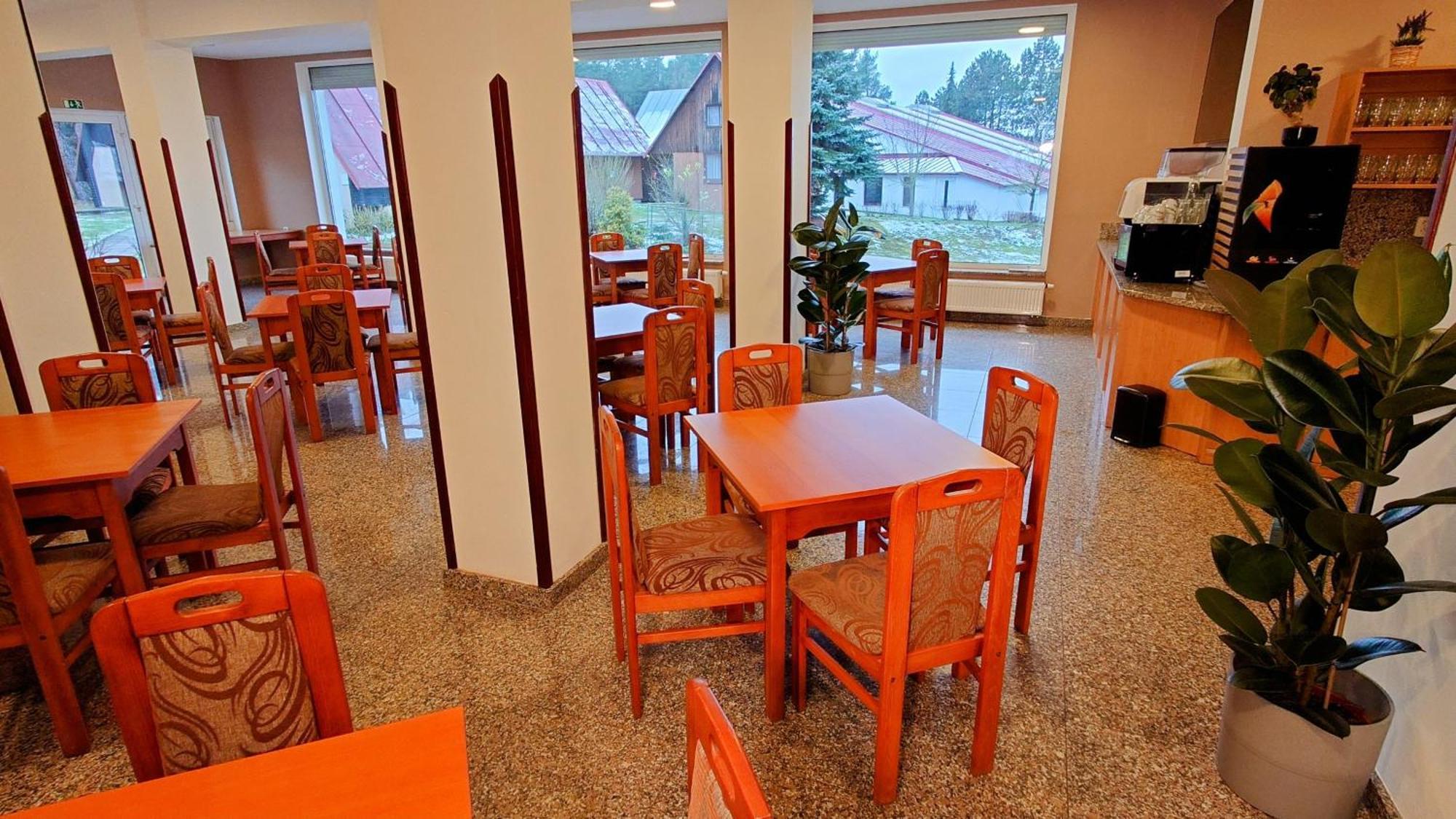 Raj Sportovni A Rekreacni Resort Branzez Kněžmost Exterior foto