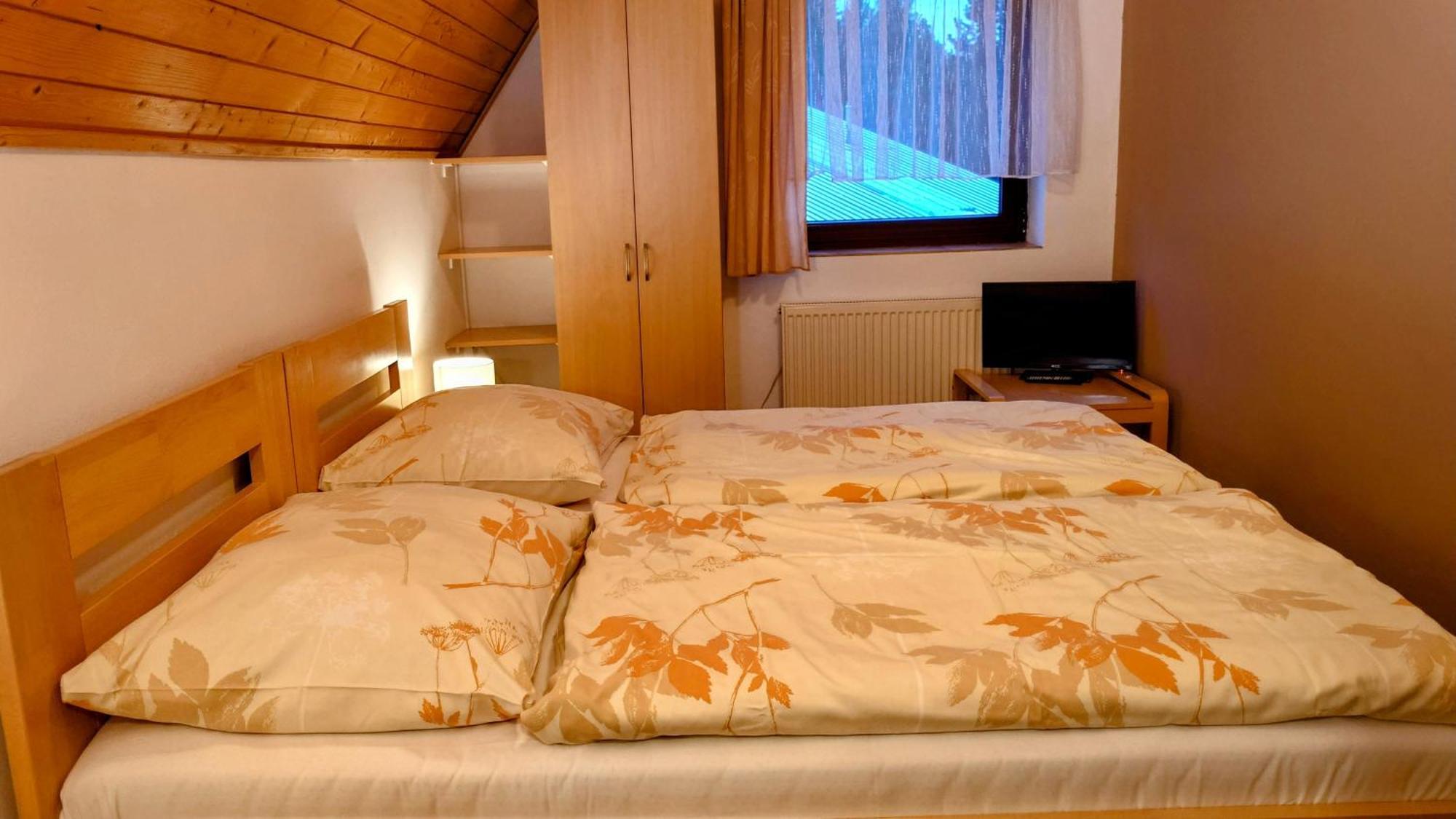 Raj Sportovni A Rekreacni Resort Branzez Kněžmost Exterior foto